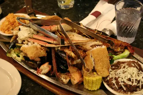 El Barco Plate of Seafood