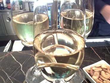 Fortnum and mason wine bar