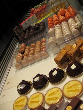 Pierre herme macarons