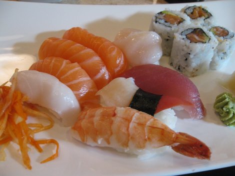Happy sushi sushi