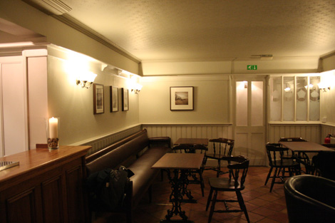 Rose and crown inside Rose and crown inside