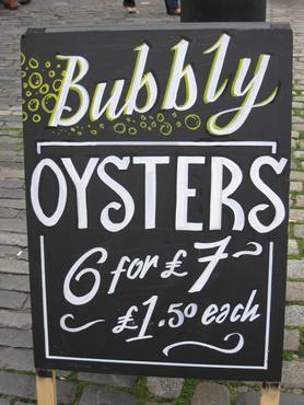 Covent_garden_night_market_1